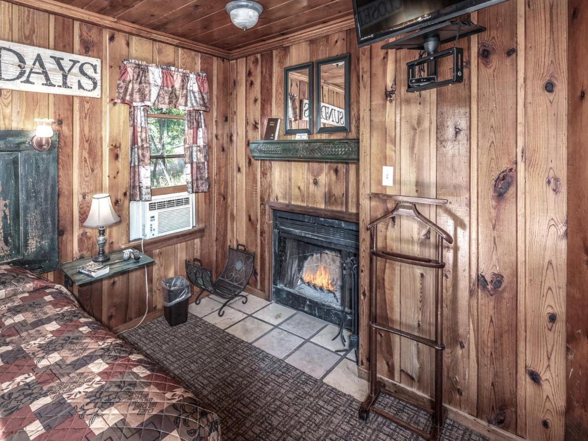 Apache Village 10, King Studio, Midtown, Sleeps 2 Ruidoso Exteriör bild