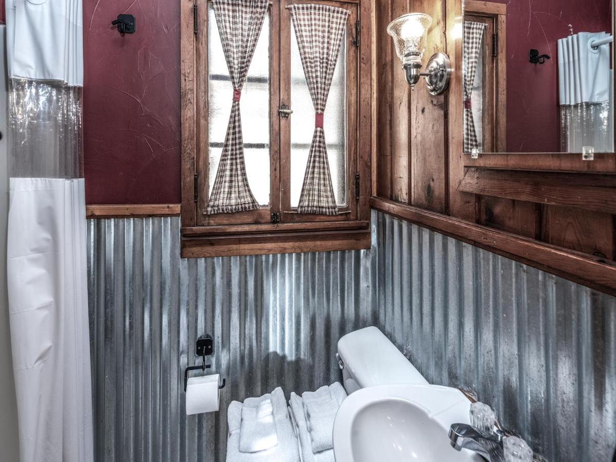 Apache Village 10, King Studio, Midtown, Sleeps 2 Ruidoso Exteriör bild