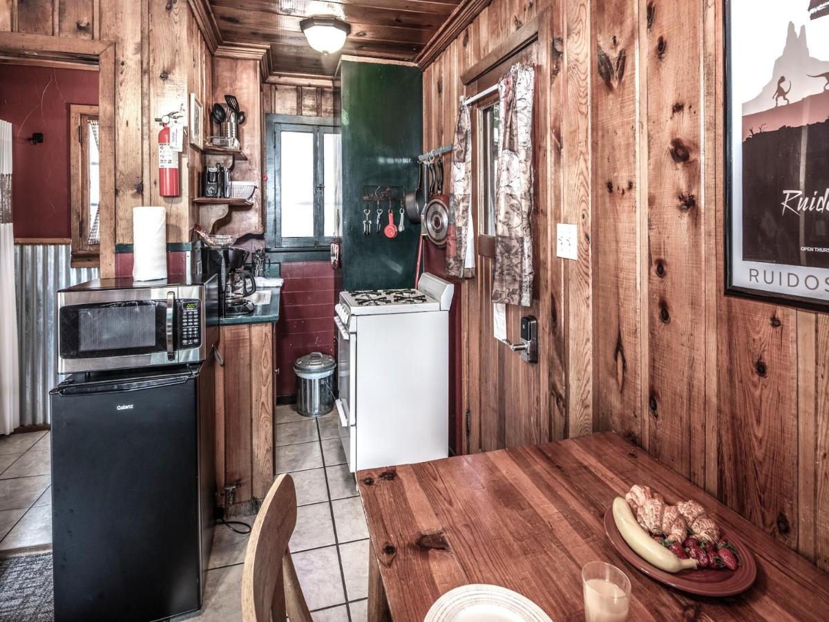 Apache Village 10, King Studio, Midtown, Sleeps 2 Ruidoso Exteriör bild